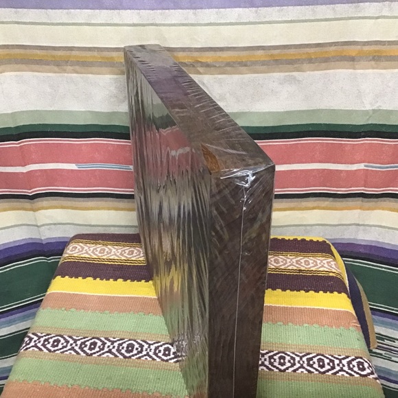 New Boos block cutting board rustic edge mahogany color - Picture 4 of 6